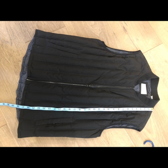 Mens GANT Vest Black Size XL-lightweight down filled - Picture 8 of 10